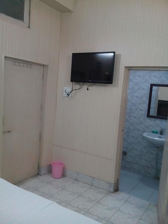 Tourist Guest House Amritsar Buitenkant foto