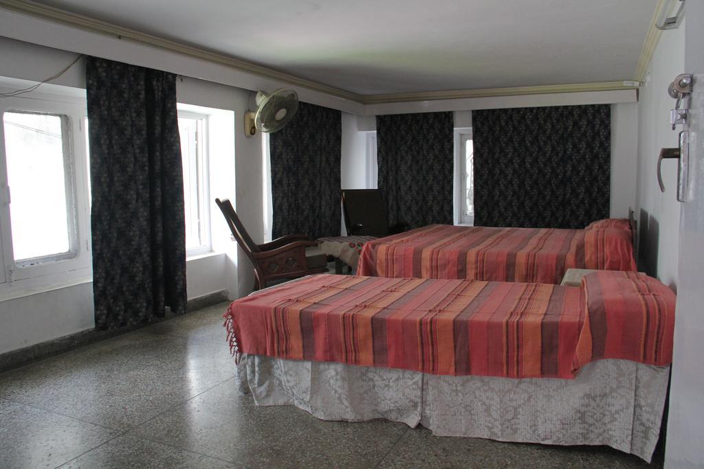 Tourist Guest House Amritsar Buitenkant foto