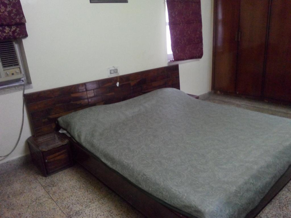Tourist Guest House Amritsar Buitenkant foto