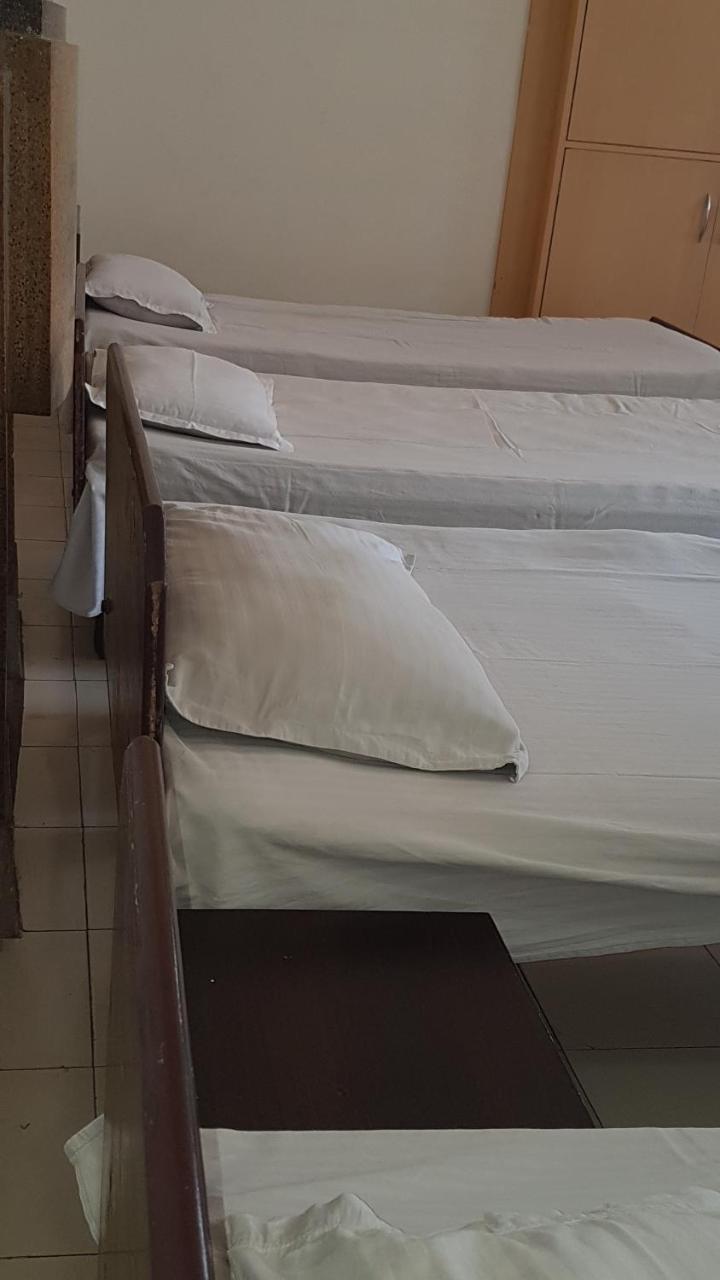 Tourist Guest House Amritsar Buitenkant foto